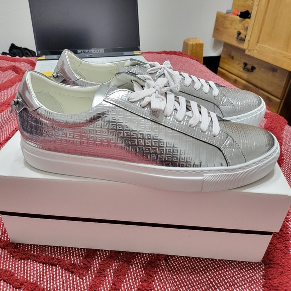 Men's Givenchy Sneakers Urban Street Silver Size 10 - Picture 4 of 9